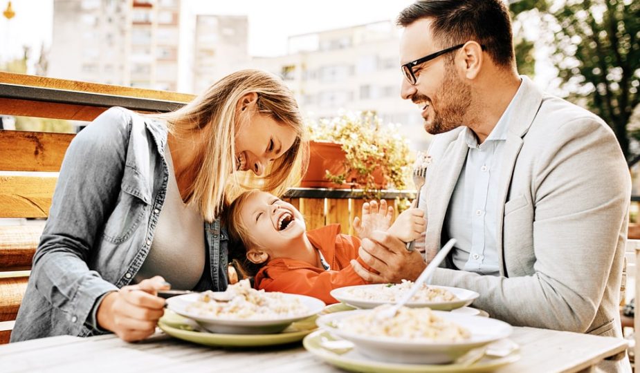 manger au resto avec des enfants